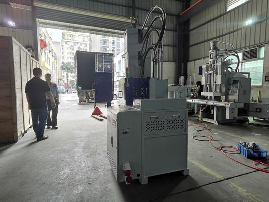 30T 플라스틱 수직 주입형조각 기계 6.7kW 13 KN 에젝터 힘 낮은 유지 보수