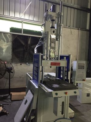 12KW 부엌용품 셔틀 플라스틱 주입 폼 머신 수직 55T