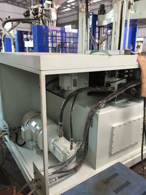 회전 테이블 수직 160 톤 주입형 기계 JTT-1600R