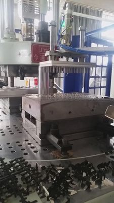 수압 회전 수직 주입형 기계 40T 30mm 나사 직경