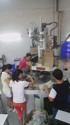 수압 회전 수직 주입형 기계 40T 30mm 나사 직경