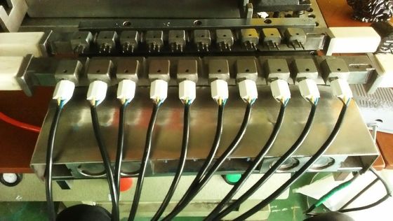13kW 수직 플라스틱 주입 폼 머신 55T 제조 공장
